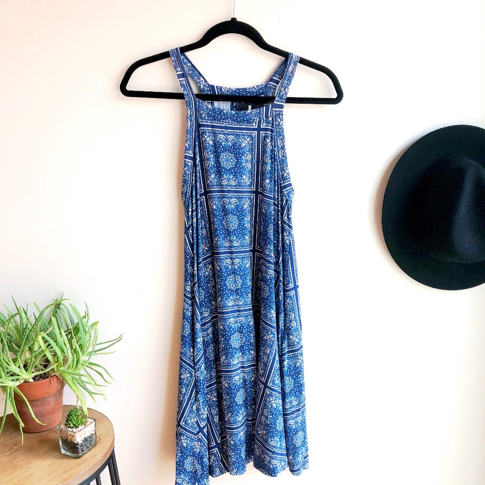 Agnes & Dora Keyhole Tunic